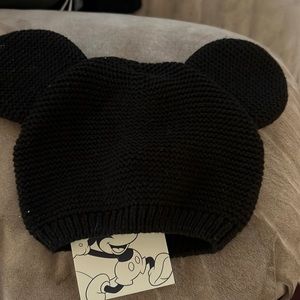 Black Mickey Mouse beanie never used